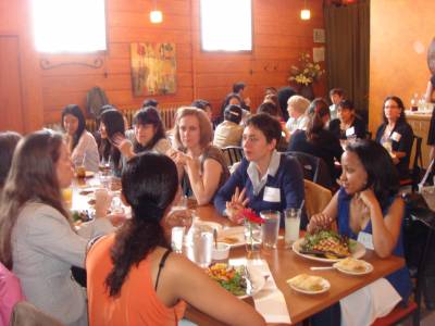 1011_alumniluncheon4.jpg