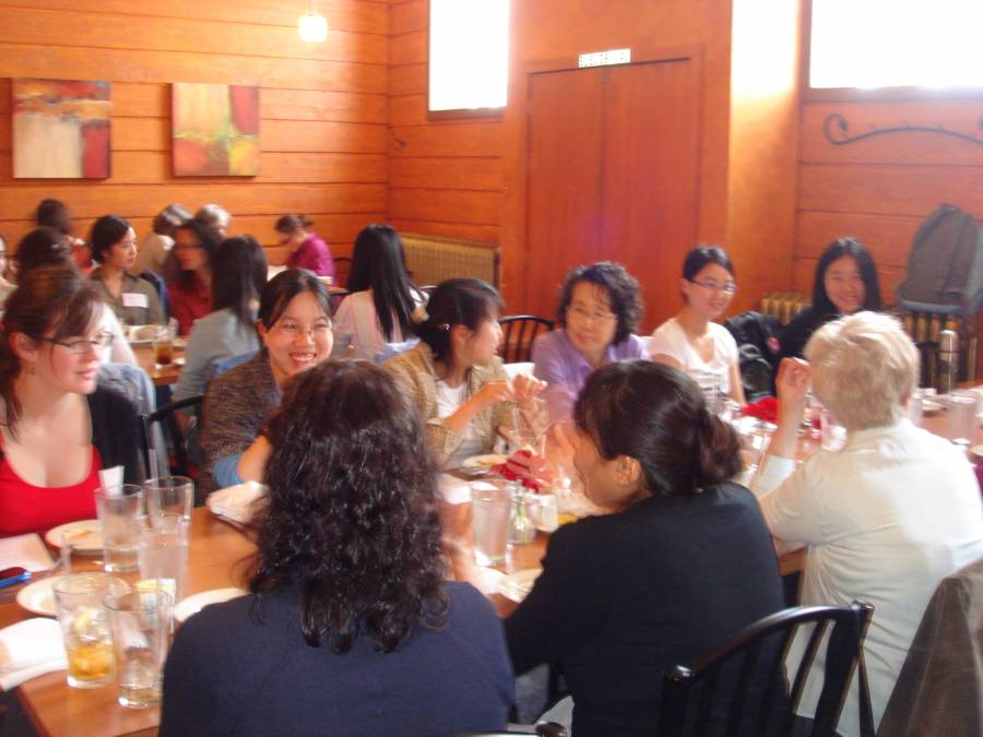 1011_alumniluncheon5.jpg